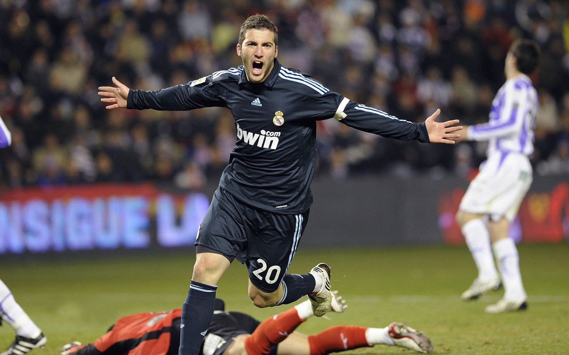 中国小将闪耀国际泳联大赛 混合泳项目再创佳绩